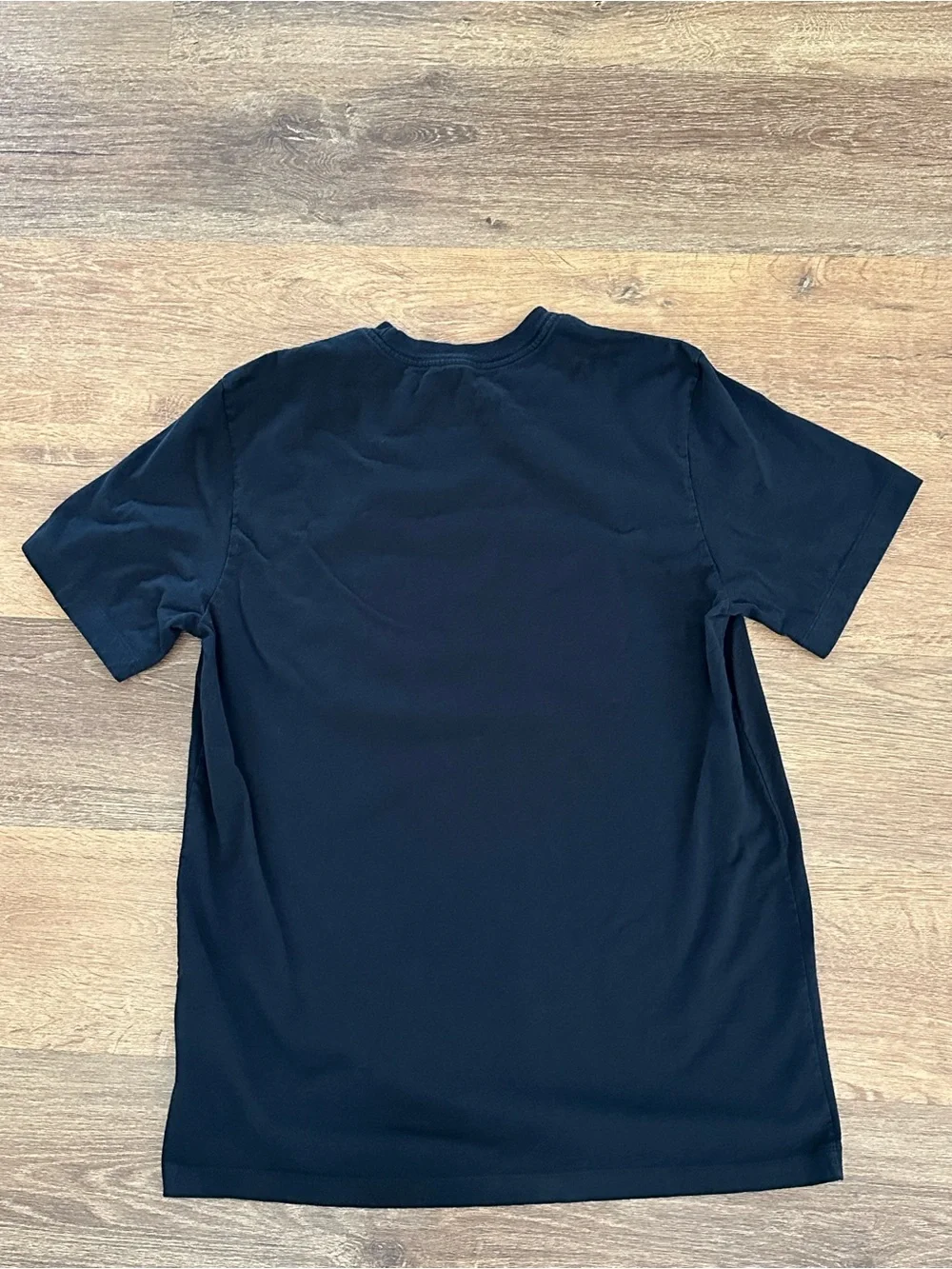 Nike Men’s Large Black Tee with Yellow Logo Print
